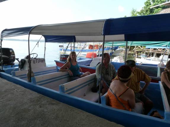 Pronta para partir para Livingston, em Rio Dulce, na Guatemala